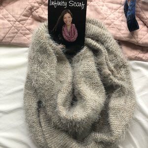 infinity scarf
